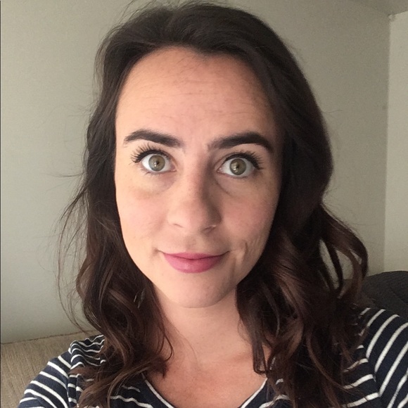 Meet your Posher, Carrie - Picture 1 of 1